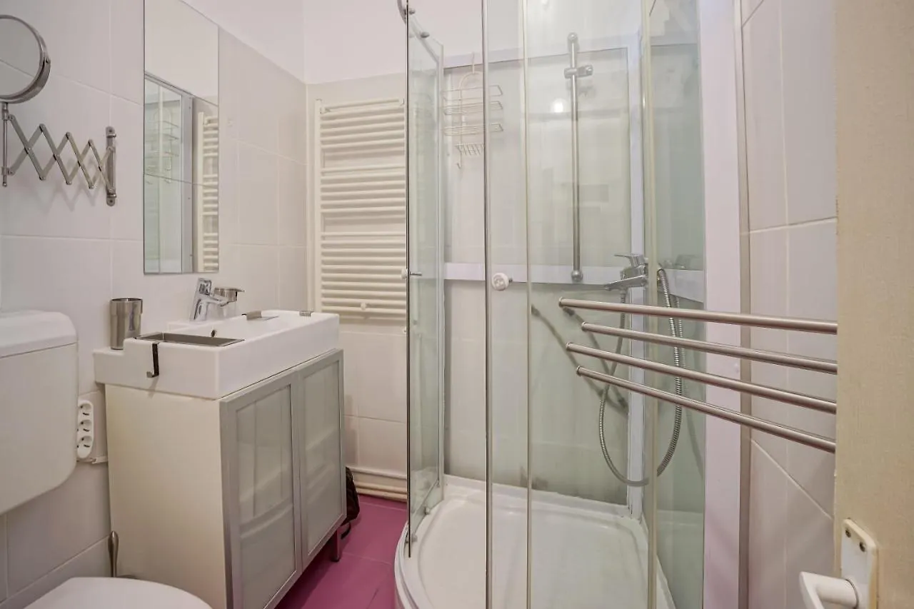 Le Petit Paris - 1bdr apt. Alba Iulia Square Apartment Bucureşti România
